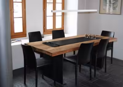 Altholztisch Orginaloberfläche mit Metallfüsse