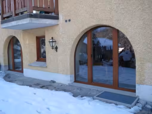 Angepasst an Wölbung