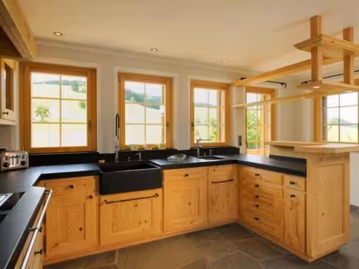 Becken aus einem Stück Naturstein