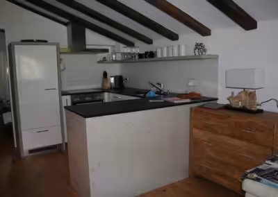 Betonimitatiion mit Weiss