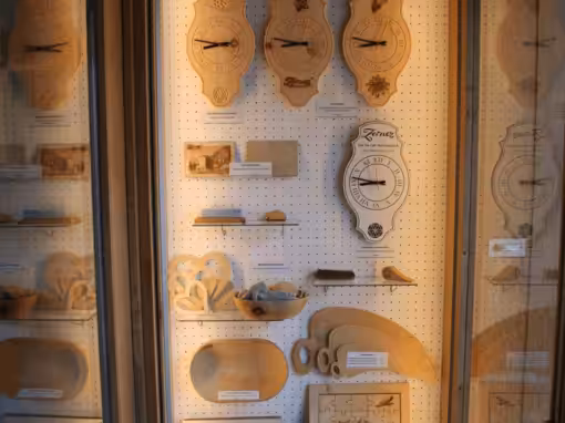 Geschenkartikel Schaufenster Zernez