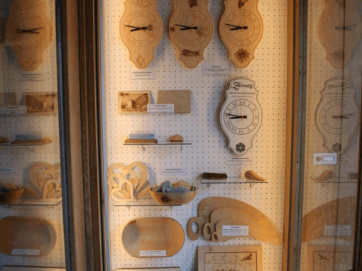 Geschenkartikel Schaufenster Zernez