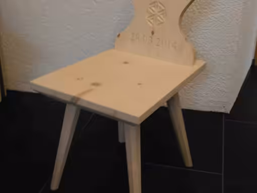 Kinderstabelle mit Name und Datum