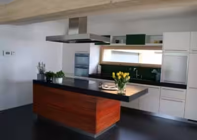 Kücheninsel in Holz