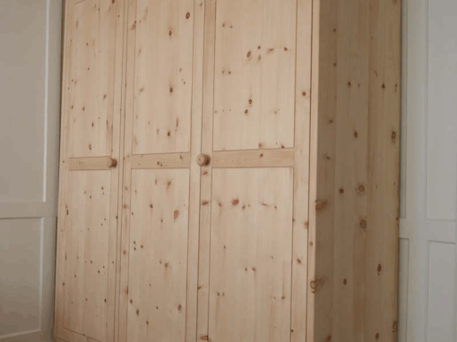 Schrank 3-türig