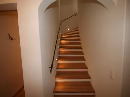 Treppentritte in Fichte Altholz